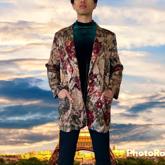 Jackets & Blazers - Vintage Floral Blazer